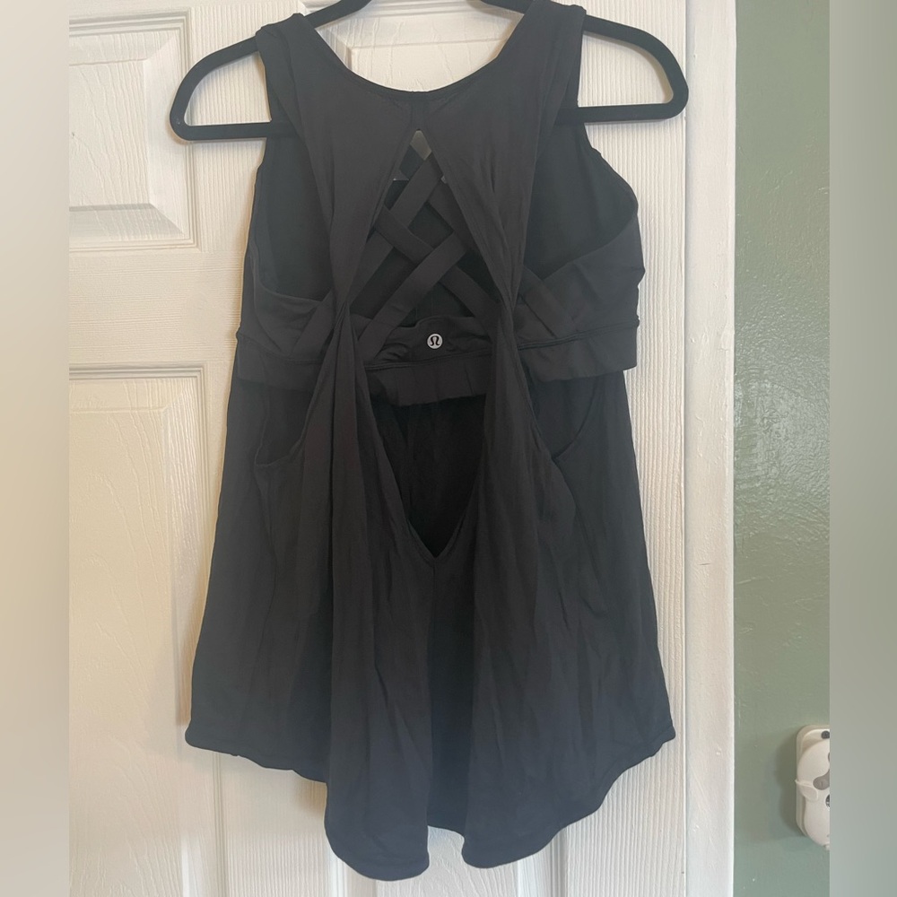 Lululemon black tank top size 12 with built-in bra